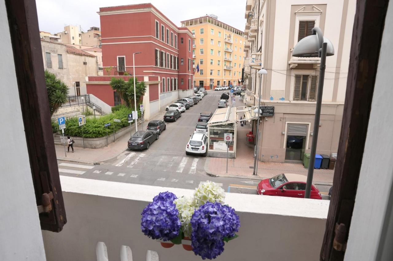 Luxury Rooms Paoli 19 Cagliari Exterior photo